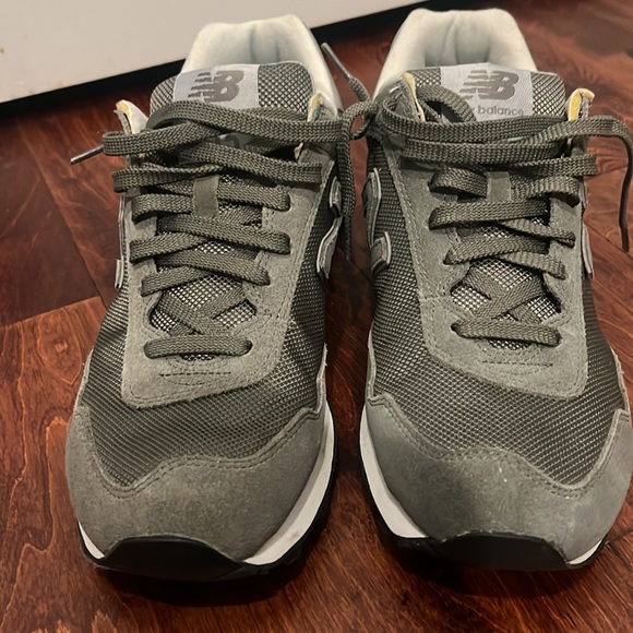 New balance sneakers 515 size 9  Good condition - Picture 4 of 5